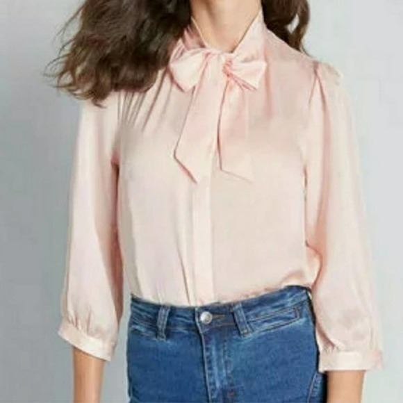 Modcloth Tops - Modcloth Satin Bow Neck Blouse M Peach Button Front Top